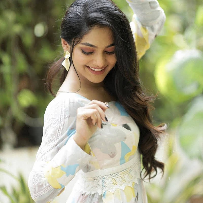 hello telugu heroine gallery ivana 20230908 2