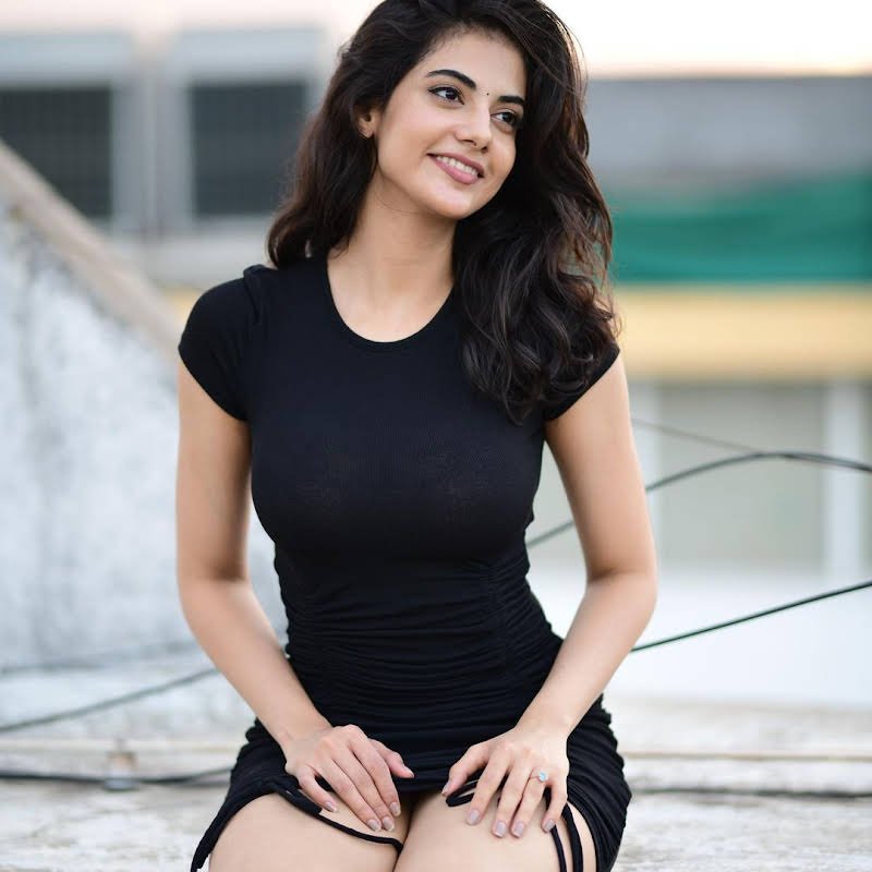 Kavya Kalyanram Vs Malina Atul 3 hello telugu heroine gallery malina atul 20230912 2