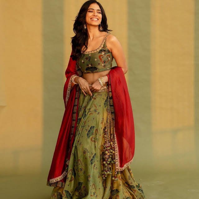 hello telugu heroine gallery malavika mohanan 20230928 3