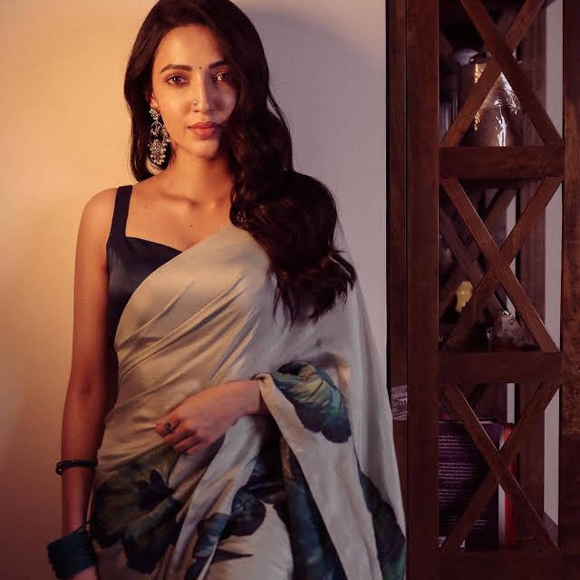 hello telugu heroine gallery neha shetty 20230928 4