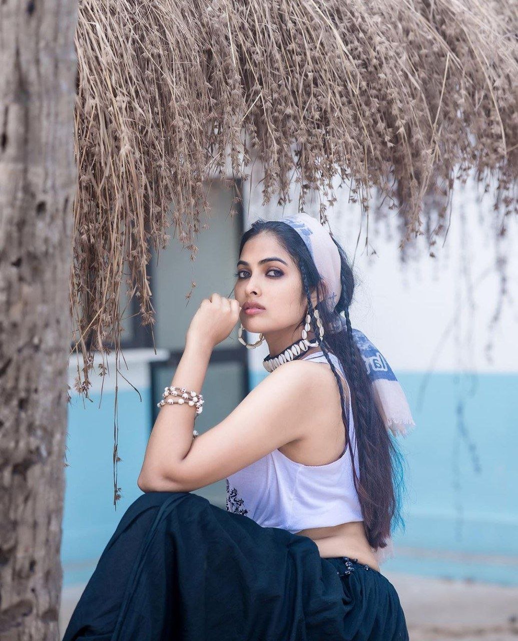 hello telugu heroine gallery divi vadthya 20231011 1