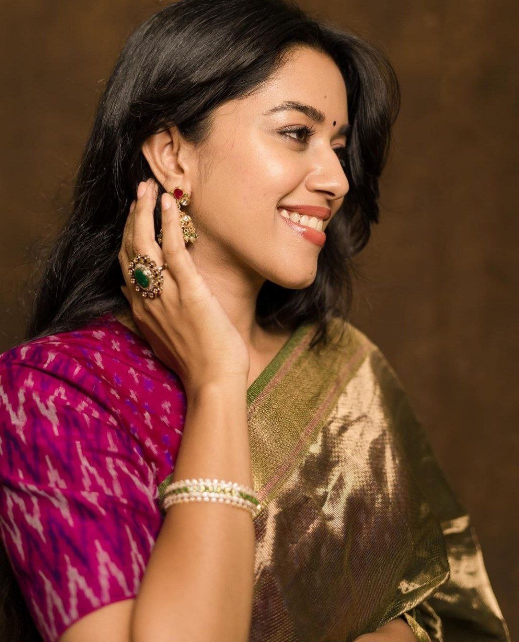 hello telugu heroine gallery mirnalini ravi 20231014 5