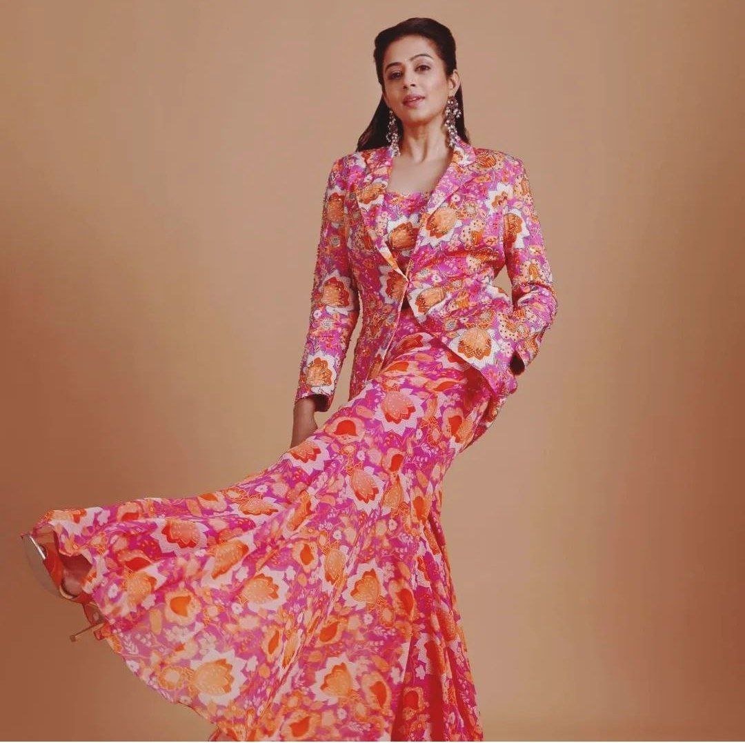 Priyamani Vs Neha Shetty 2 hello telugu heroine gallery priyamani 20231105 3