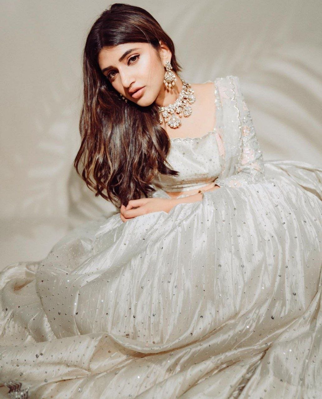 Meenakshi Chaudhary Vs Sree Leela 3 hello telugu heroine gallery sree leela 20231127 1