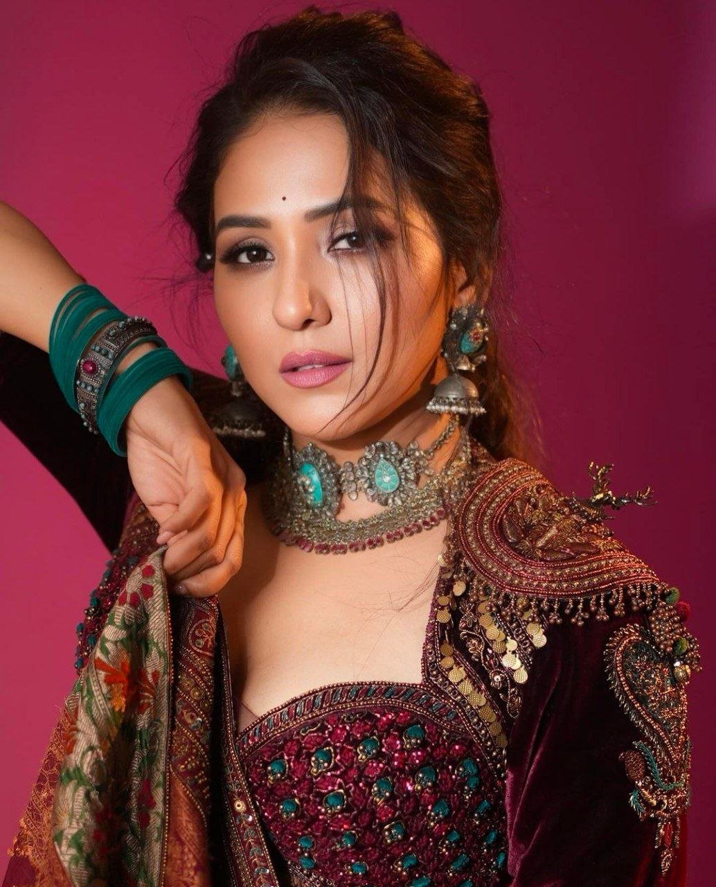 hello telugu heroine gallery neeti mohan 20231201 3