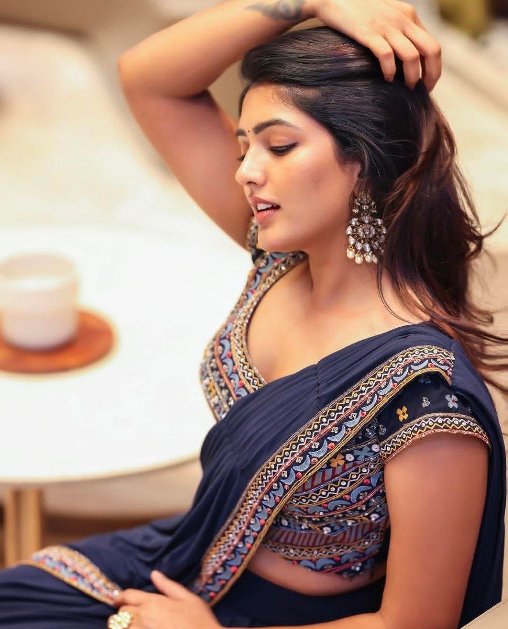 hello telugu heroine gallery eesha rebba 20231203 3