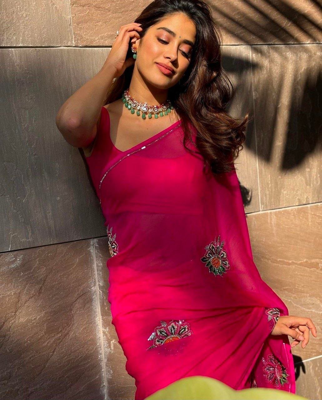 Pooja Hegde Vs Janhvi Kapoor 4 hello telugu heroine gallery janhvi kapoor 20231204 2