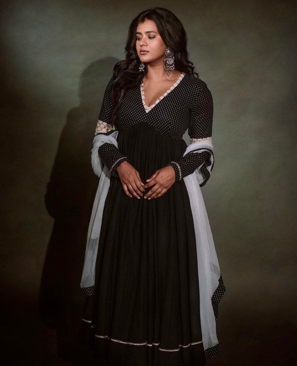 hello telugu heroine gallery hebah patel 20231209 3