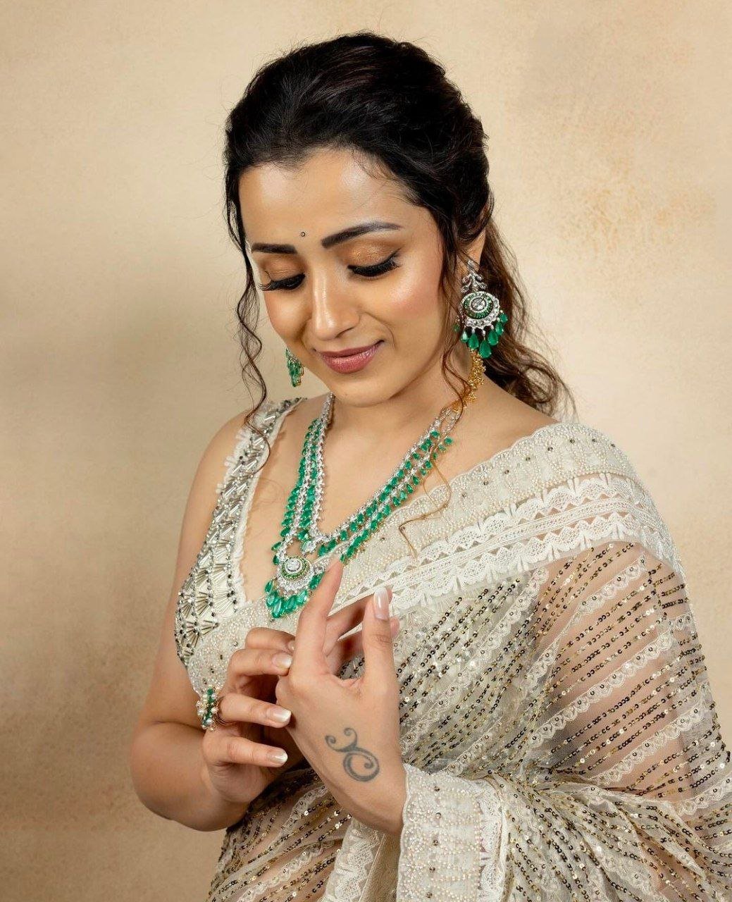 hello telugu heroine gallery trisha krishnan 20231213 3