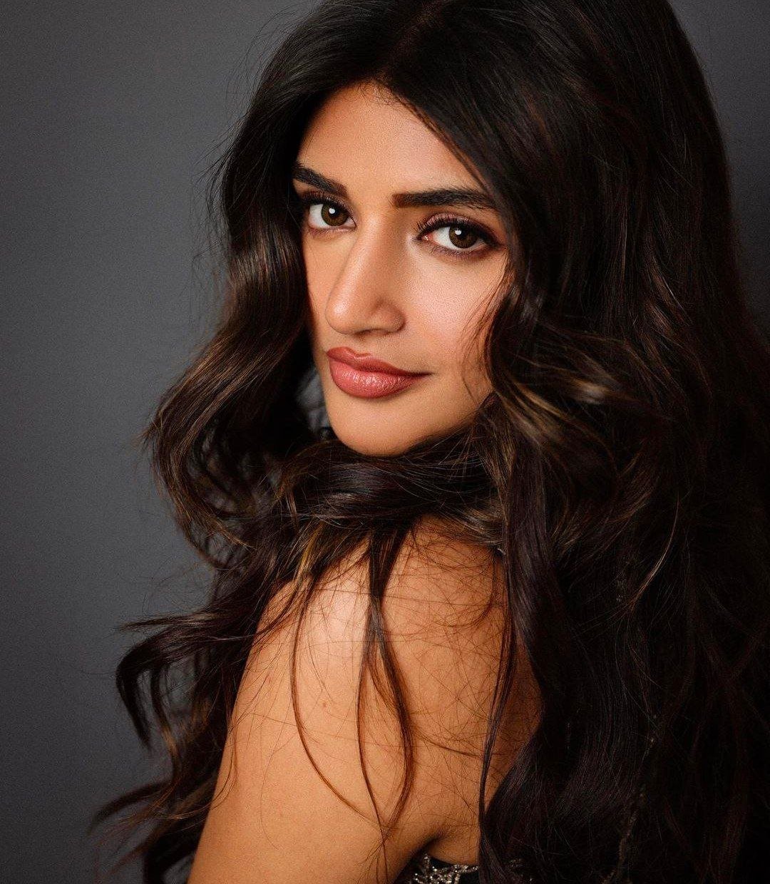 Sree Leela Vs Pragya Jaiswal 2 hello telugu heroine gallery sree leela 20231217 3