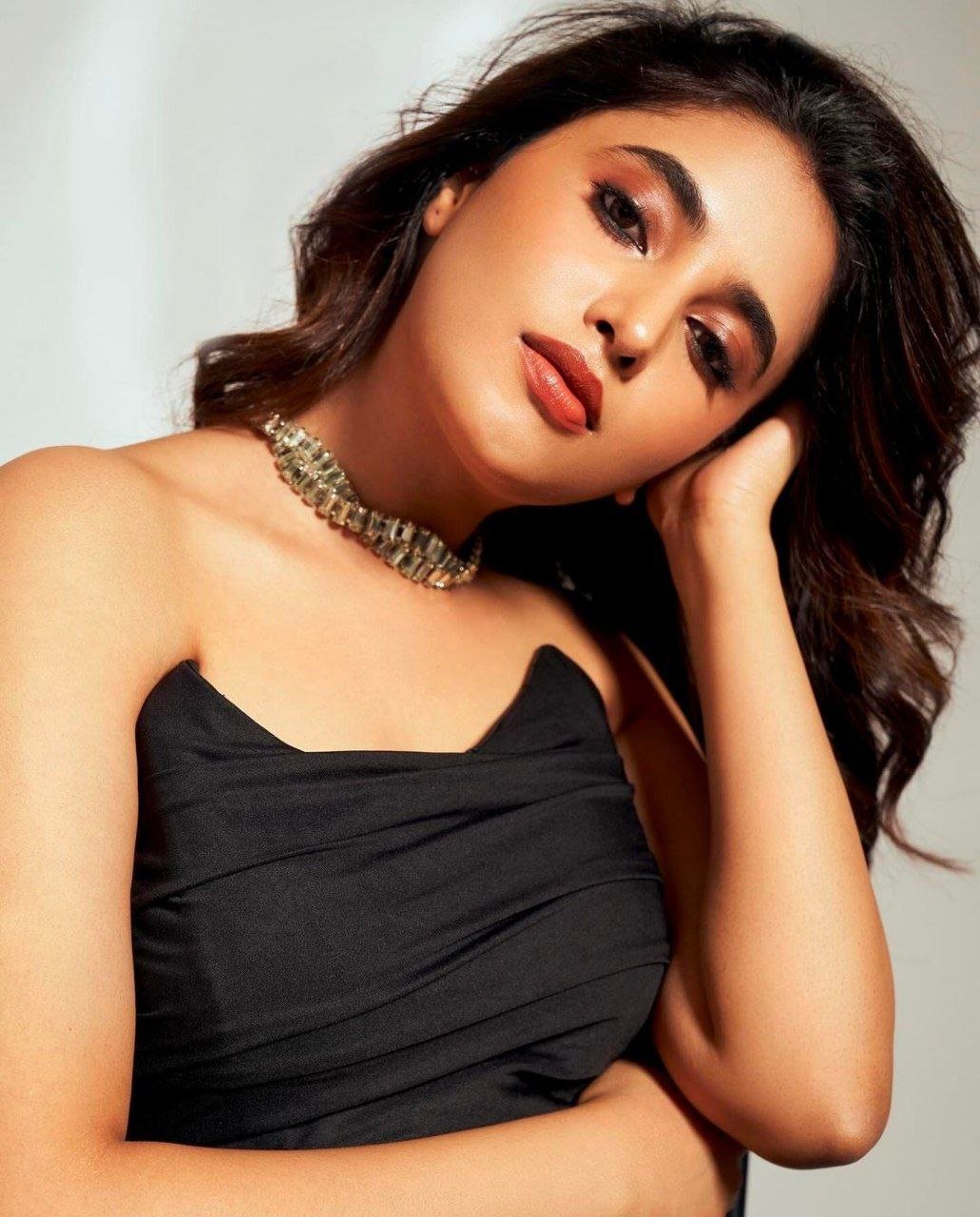 hello telugu heroine gallery priyanka mohan 20231221 3