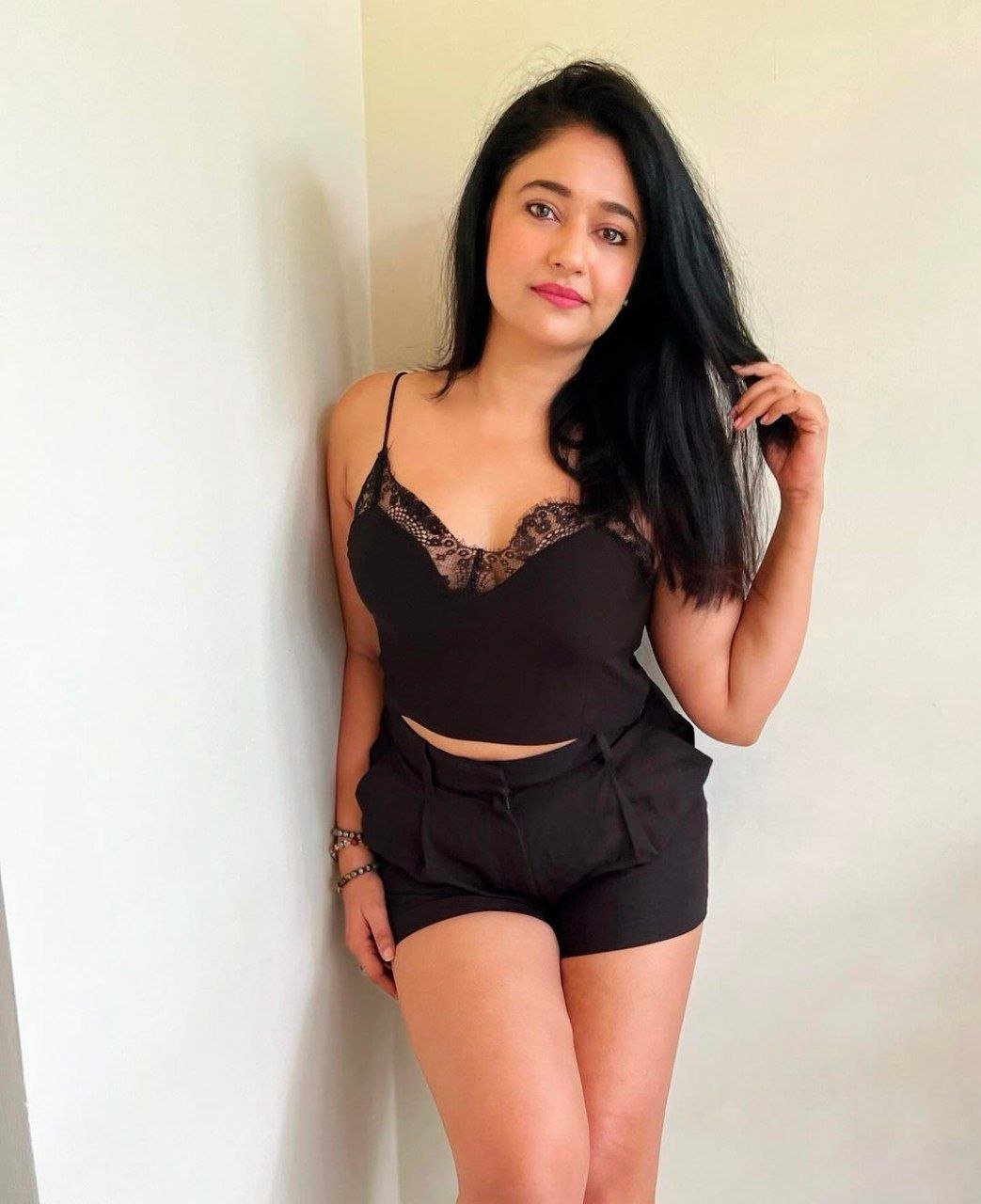 Rashmika Mandanna Vs Poonam Bajwa 3 hello telugu heroine gallery poonam bajwa 20231222 2