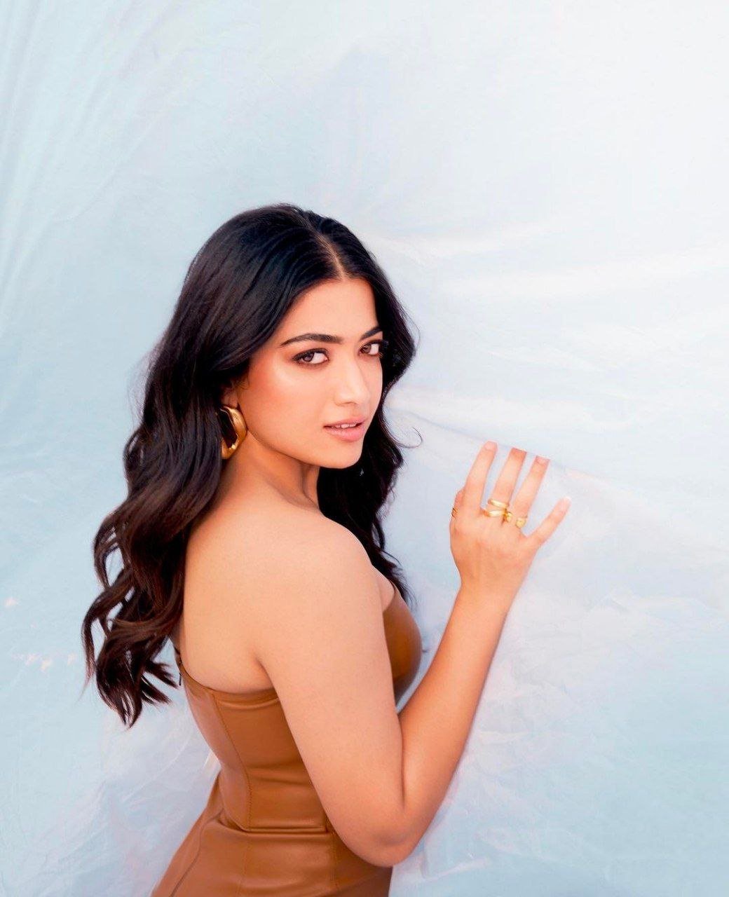 Rashmika Mandanna Vs Poonam Bajwa 2 hello telugu heroine gallery rashmika mandanna 20231222 3