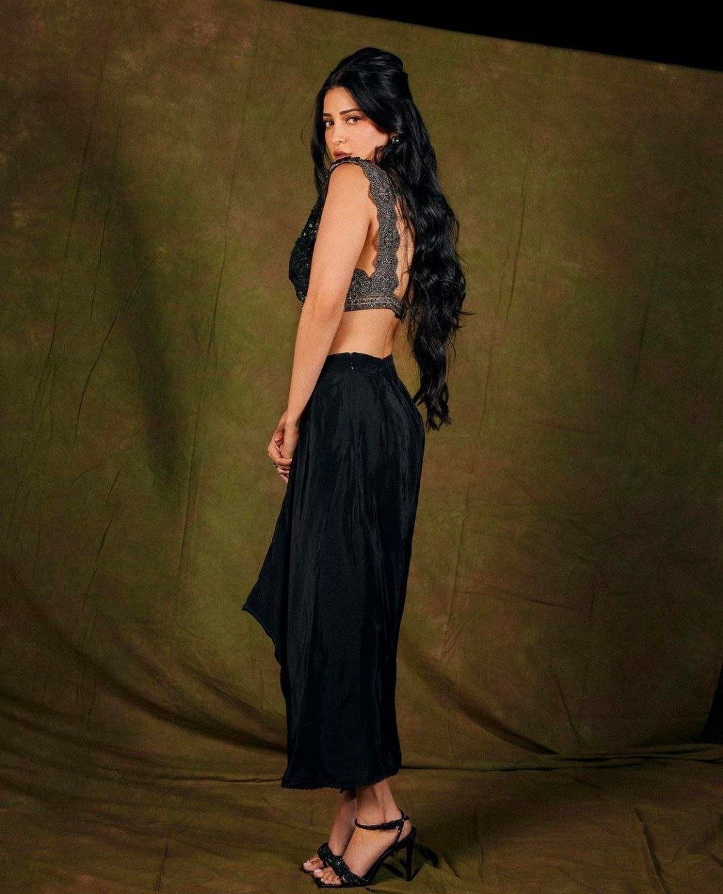 Shruti Haasan Vs Jannat Zubair Rahmani 2 hello telugu heroine gallery shruti haasan 20231223 3