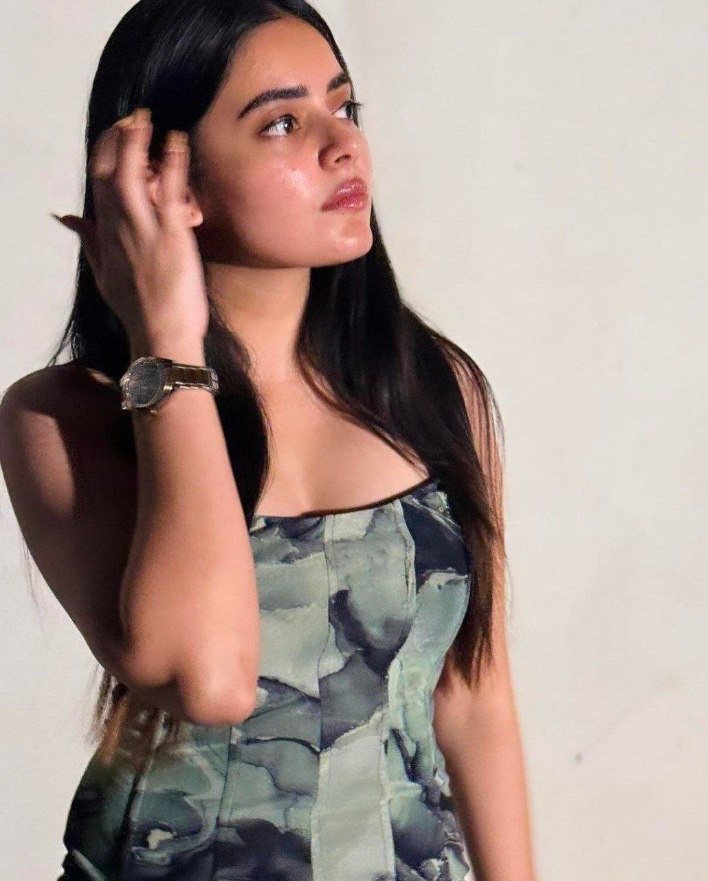 Kushita Kallapu Vs Yashika Aannand 2 hello telugu heroine gallery kushita kallapu 20231224 3