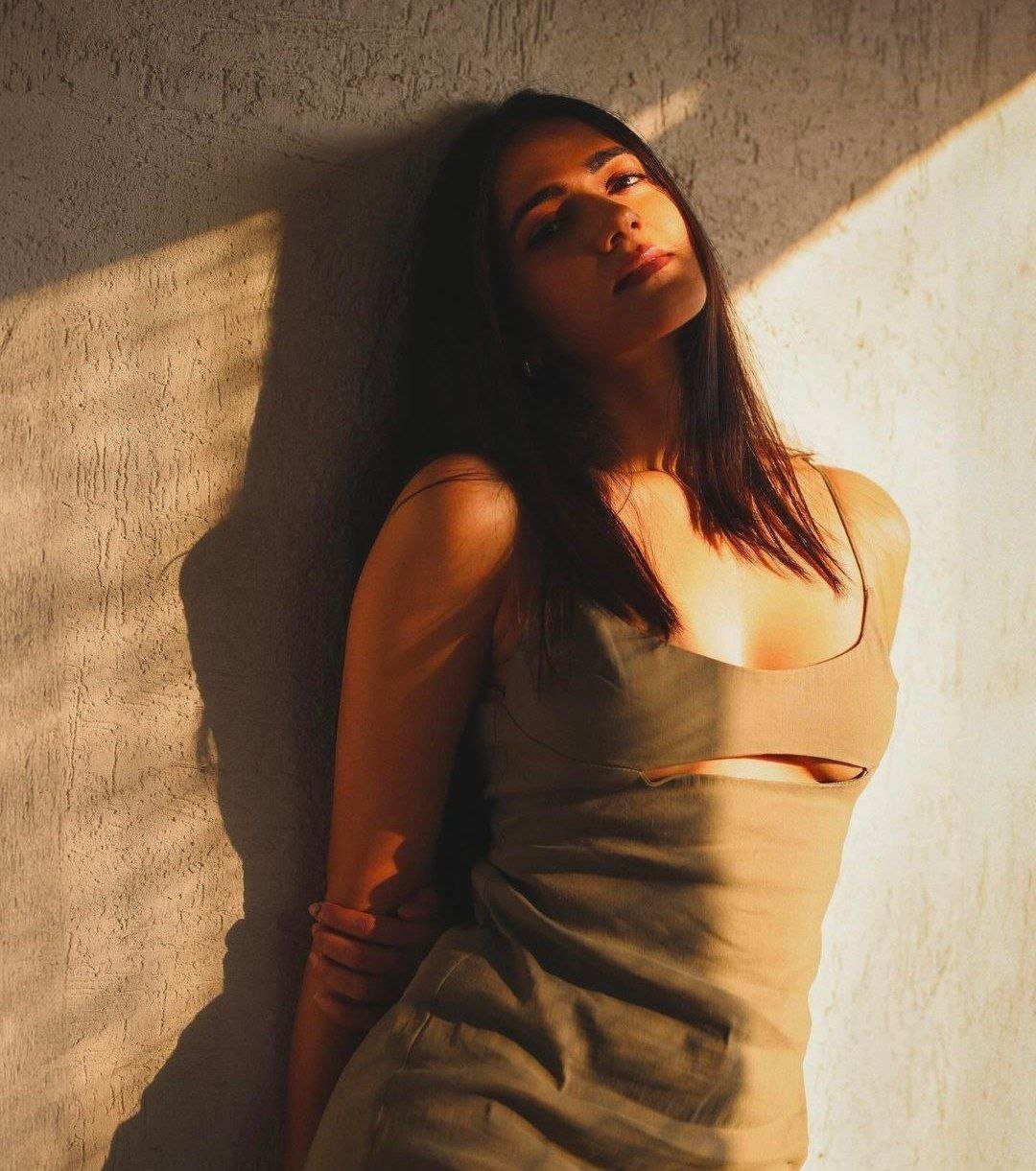 Neha Shetty Vs Simran Choudhary 4 hello telugu heroine gallery simran choudhary 20240201 3