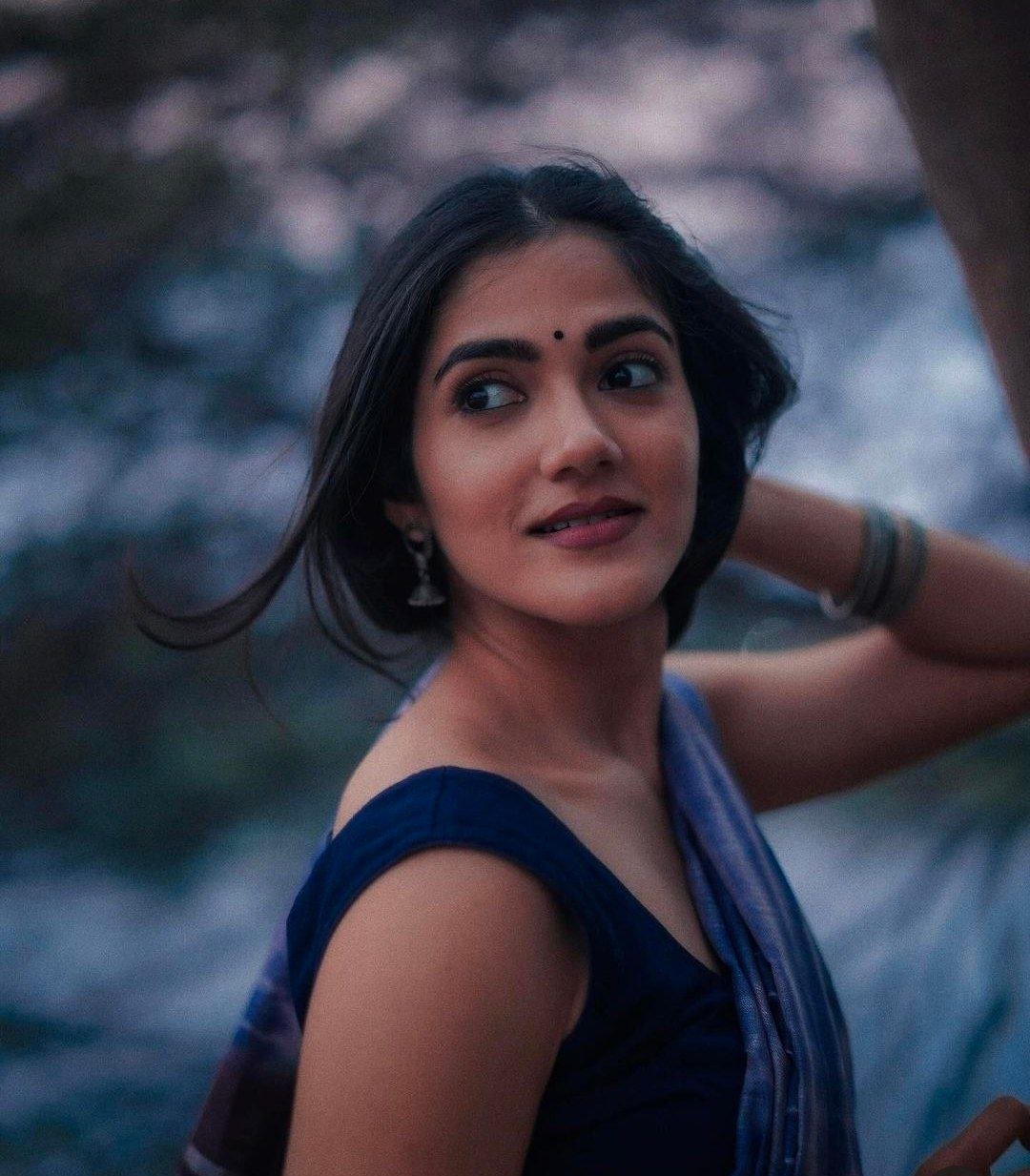 Raashii Khanna Vs Simran Choudhary 3 hello telugu heroine gallery simran choudhary 20240316 2