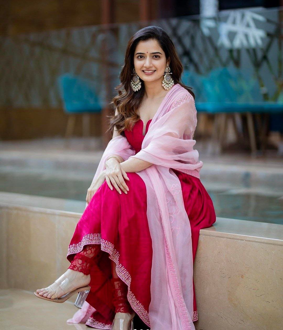 Ashika Ranganath Vs Mirnalini Ravi 2 hello telugu heroine gallery ashika ranganath 20240317 3