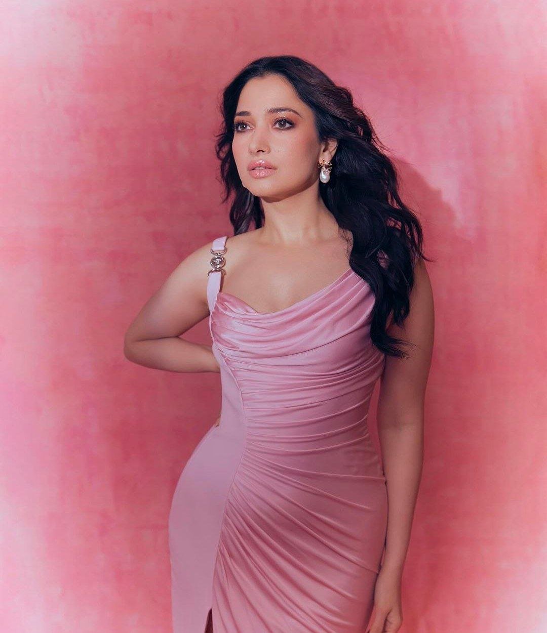 Tamannaah Bhatia Vs Mrunal Thakur 2 hello telugu heroine gallery tamannaah bhatia 20240320 3