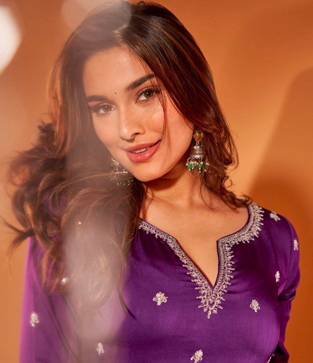 hello telugu heroine gallery saiee manjrekar 20240321 1