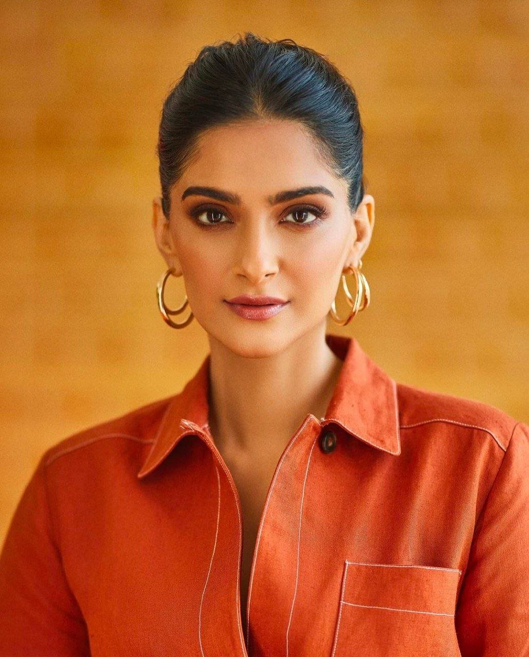 Sonam Kapoor Vs Anupama Parameswaran 2 hello telugu heroine gallery sonam kapoor 20240406 3