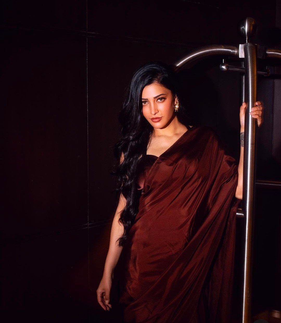 Shruti Haasan Vs Ashika Ranganath 1 hello telugu heroine gallery shruti haasan 20240408 1