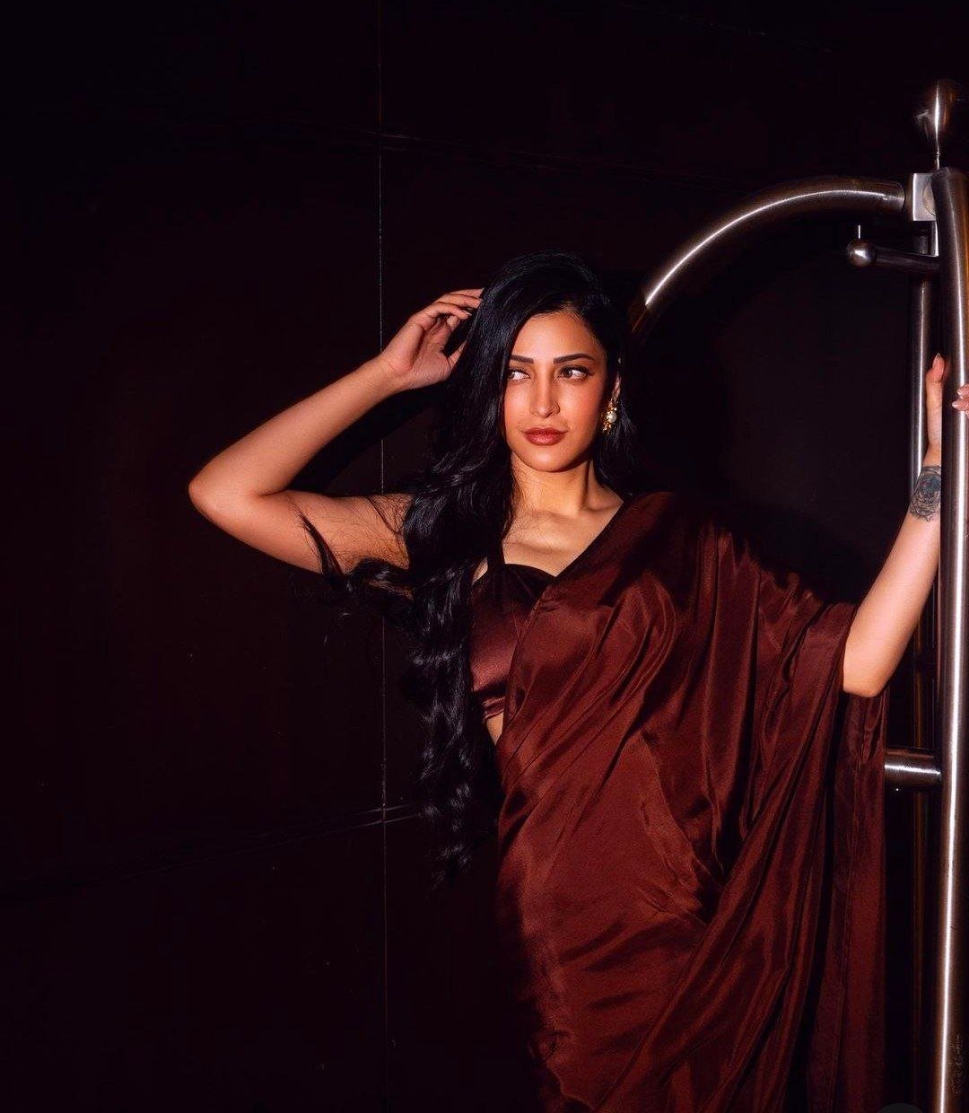 Shruti Haasan Vs Ashika Ranganath 2 hello telugu heroine gallery shruti haasan 20240408 3