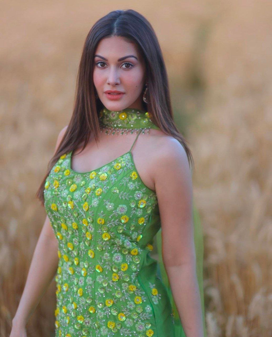 Kajal Aggarwal Vs Amyra Dastur 3 hello telugu heroine gallery amyra dastur 20240423 1