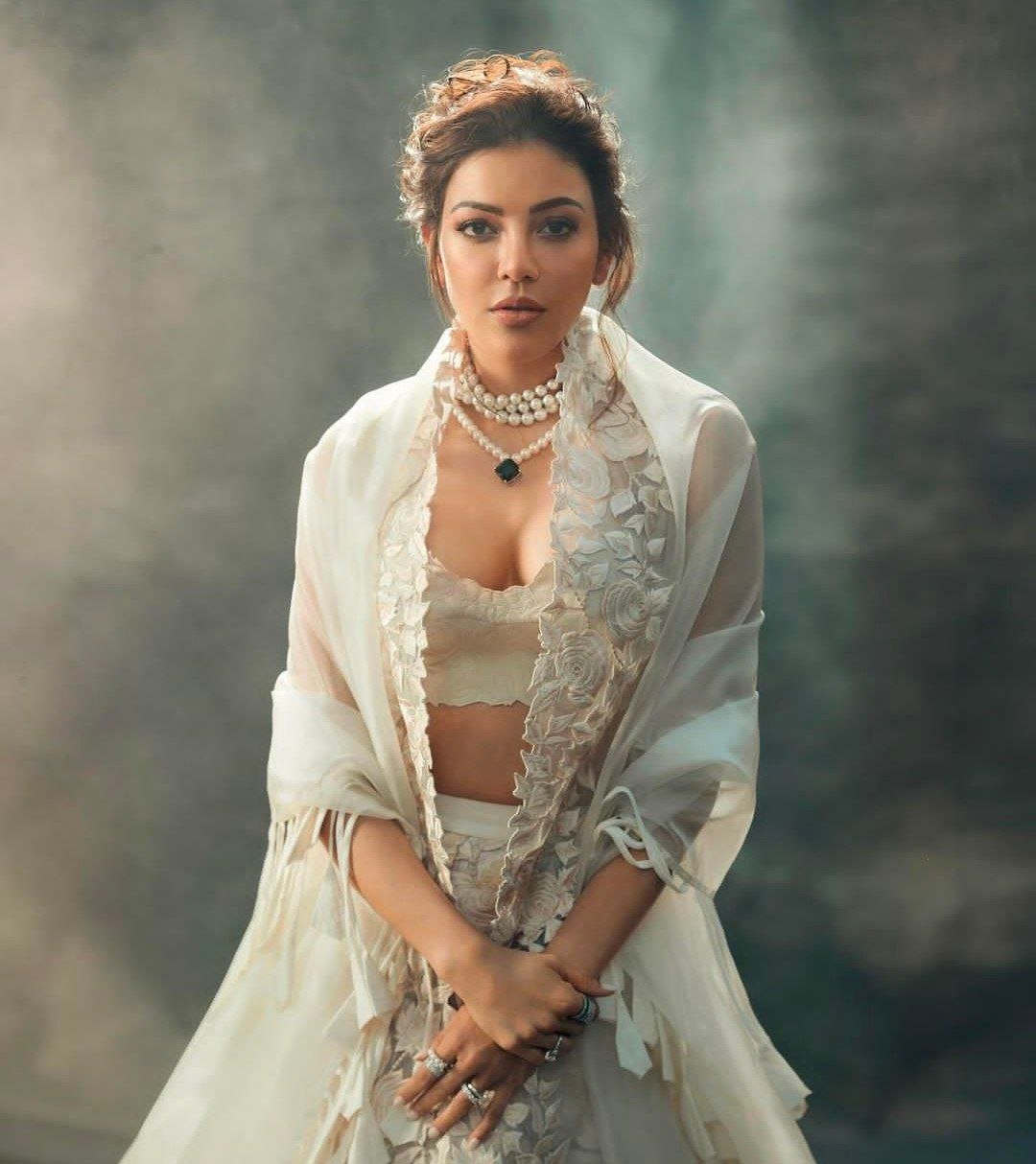 Kajal Aggarwal Vs Amyra Dastur 2 hello telugu heroine gallery kajal aggarwal 20240423 3