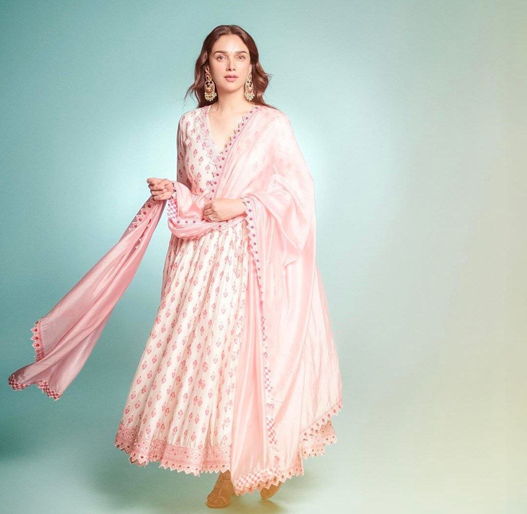hello telugu heroine gallery aditi rao hydari 20240428 2