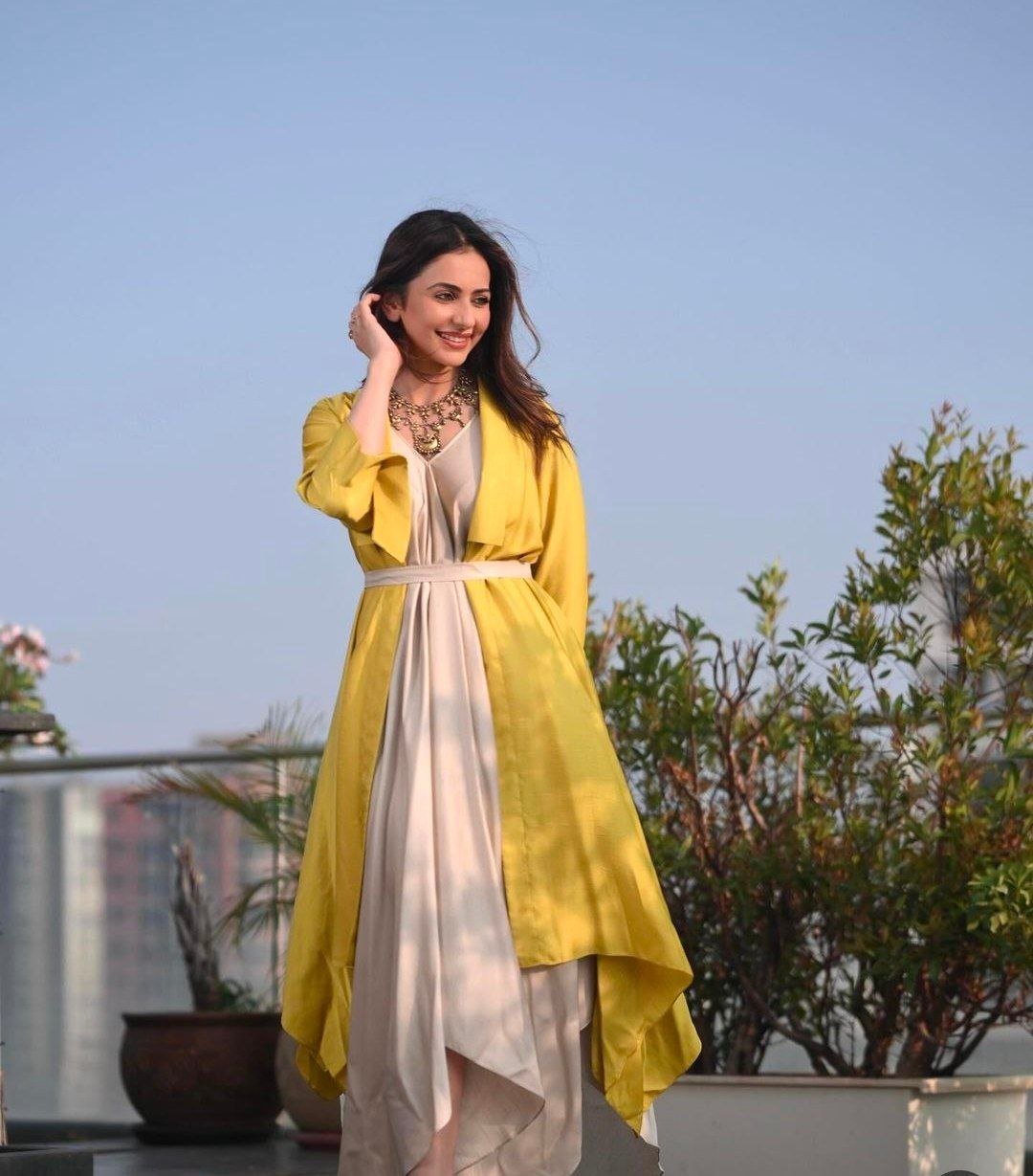 Rakul Preet Singh Vs Nikita Dutta 1 hello telugu heroine gallery rakul preet singh 20240503 1