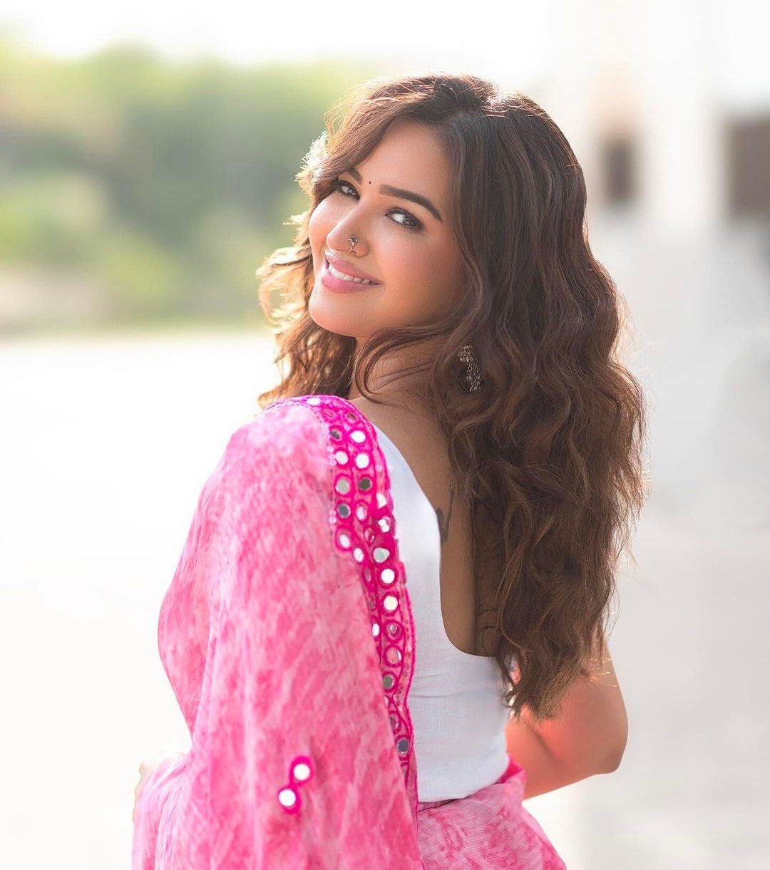 Jannat Zubair Rahmani Vs Pujitha Ponnada 3 hello telugu heroine gallery pujitha ponnada 20240508 2