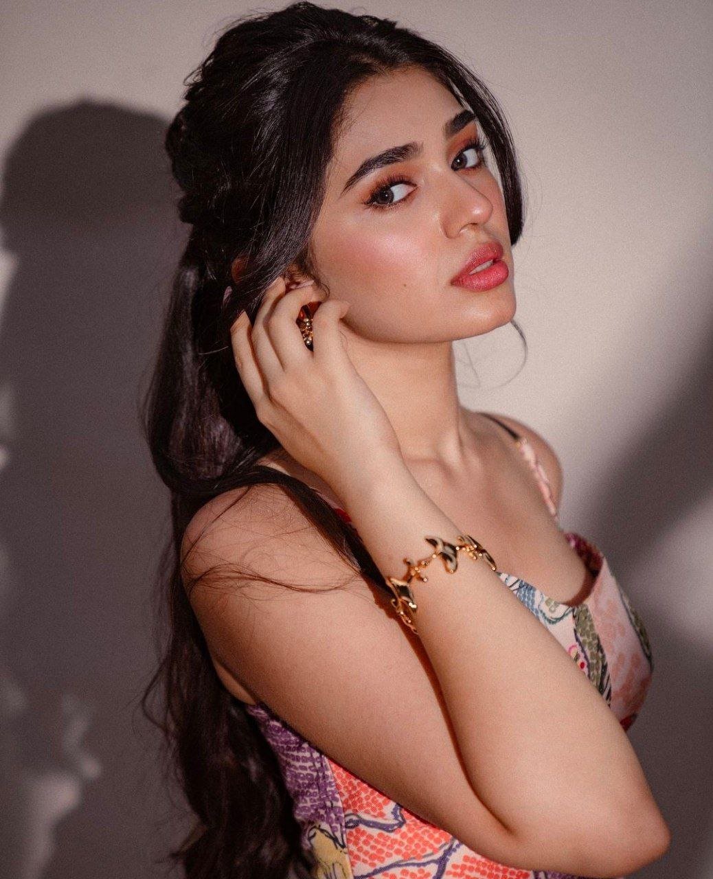 hello telugu heroine gallery krithi shetty 20240531 1