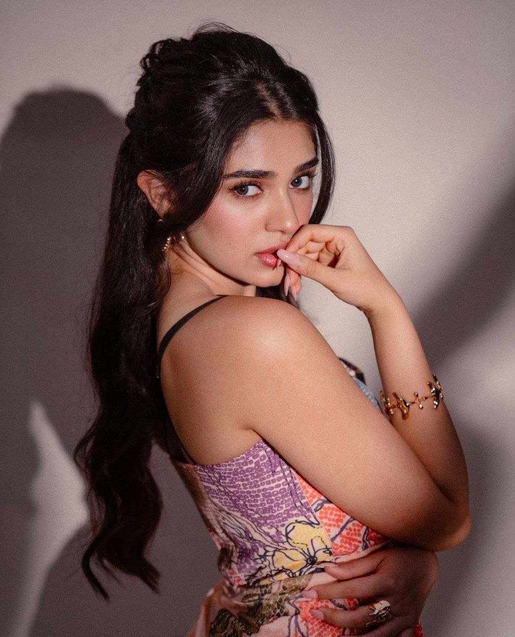 hello telugu heroine gallery krithi shetty 20240531 3