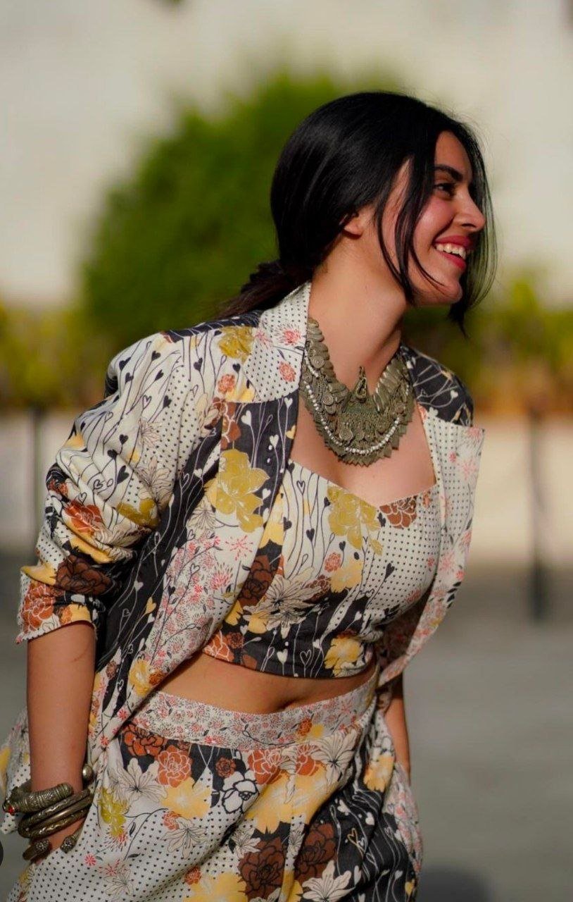 Malavika Mohanan Vs Kushitha Kallapu 4 hello telugu heroine gallery kushitha kallapu 20240601 3