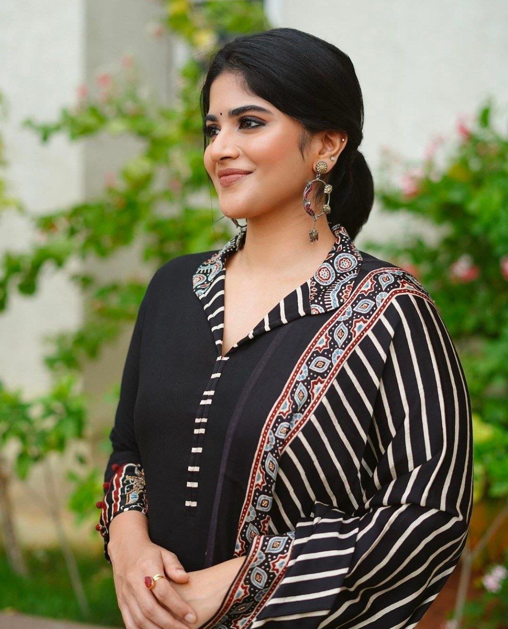 Amyra Dastur Vs Megha Akash 3 hello telugu heroine gallery megha akash 20240606 3