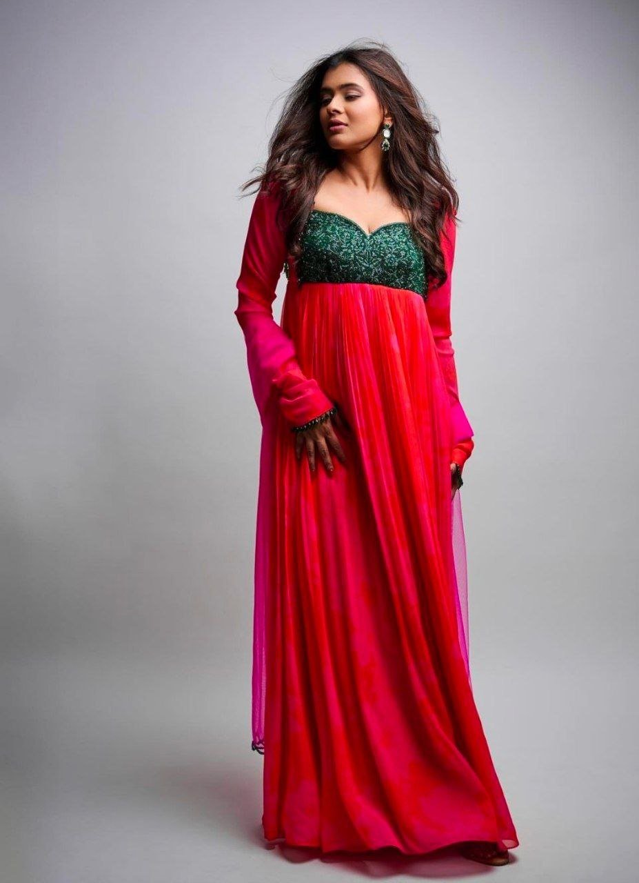 Amritha Aiyer Vs Hebah Patel 3 hello telugu heroine gallery hebah patel 20240611 2