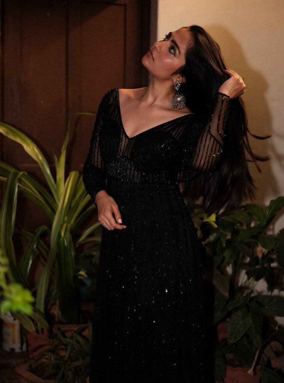 Rukmini Vasanth Vs Payal Rajput 1 hello telugu heroine gallery rukmini vasanth 20240618 1