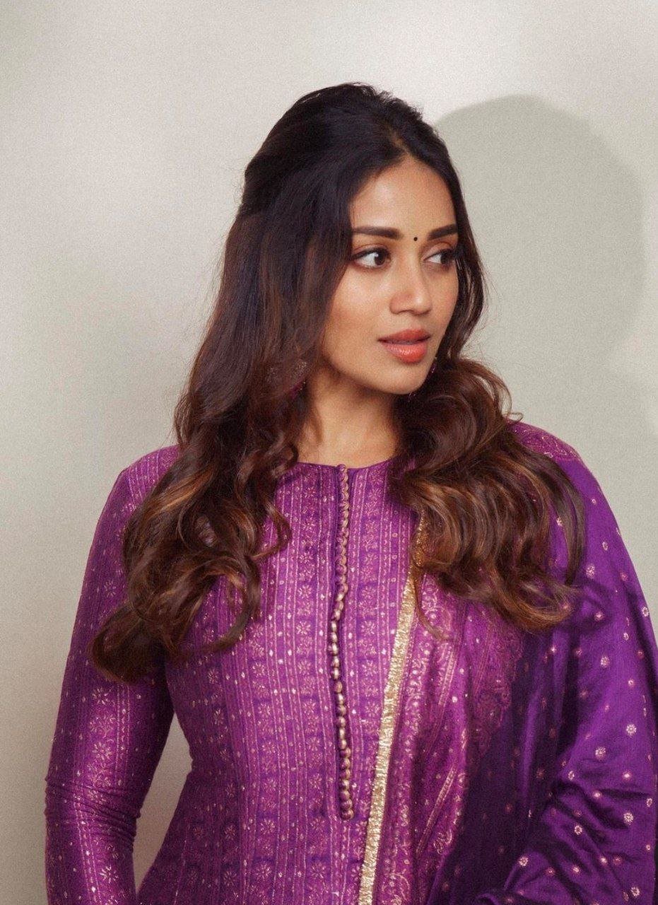 hello telugu heroine gallery nivetha pethuraj 20240712 2