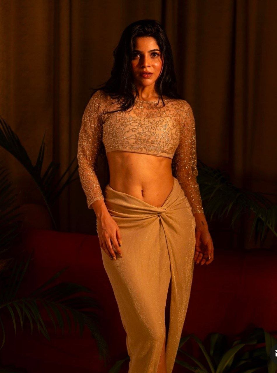 hello telugu heroine gallery divya bharathi 20240717 4