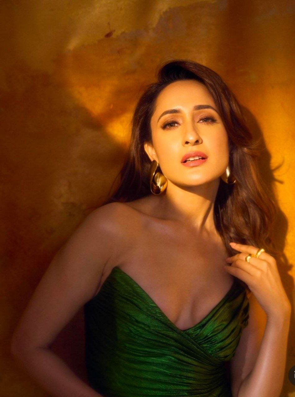 Sree Leela Vs Pragya Jaiswal 3 hello telugu heroine gallery pragya jaiswal 20240803 2