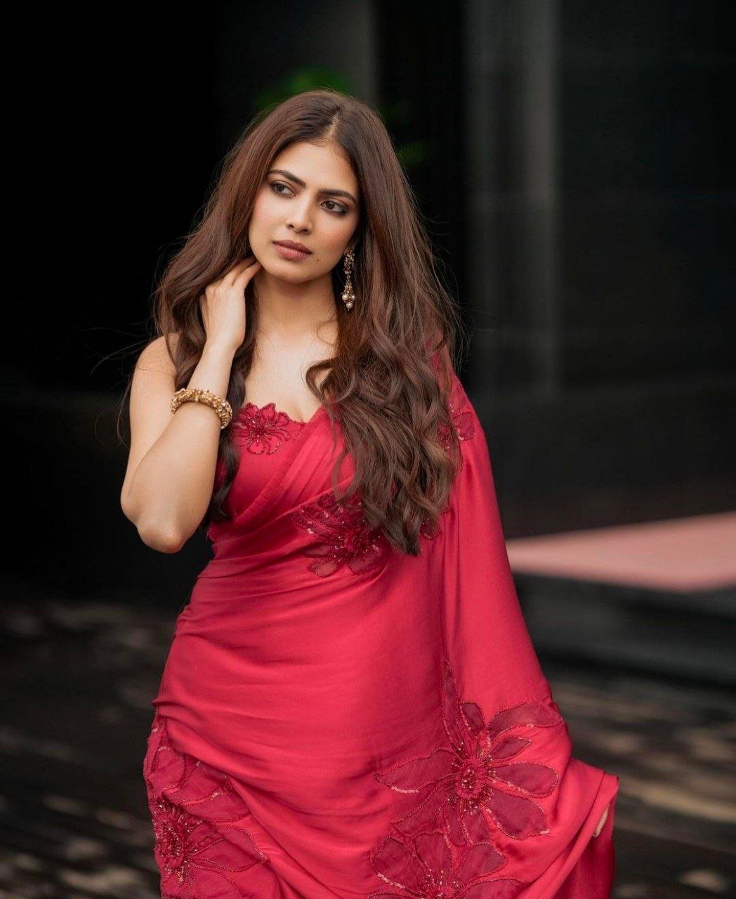 Krithi Shetty Vs Malavika Mohanan 3 hello telugu heroine gallery malavika mohanan 20240809 2