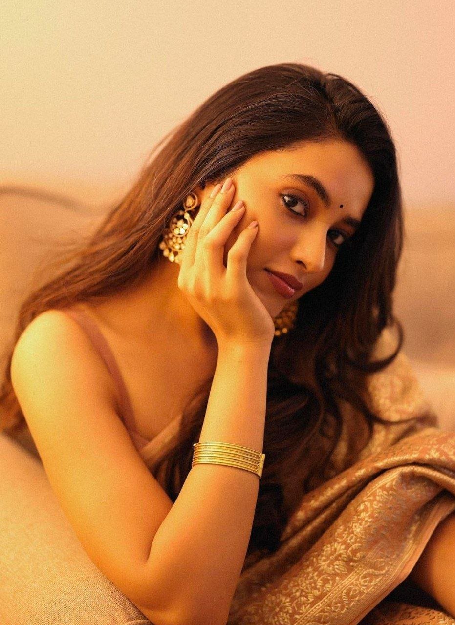 Hansika Motwani Vs Priyanka Mohan 3 hello telugu heroine gallery priyanka mohan 20240826 2