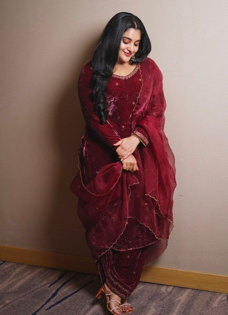 hello telugu heroine gallery nivetha thomas 20240908 1