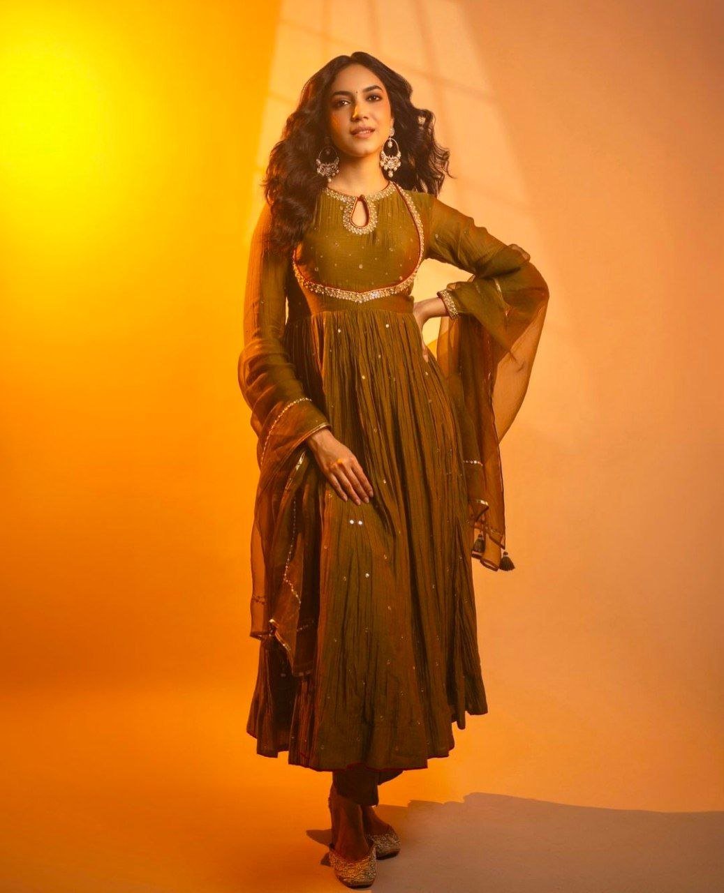 Shruti Haasan Vs Ritu Varma 4 hello telugu heroine gallery ritu varma 20240919 4