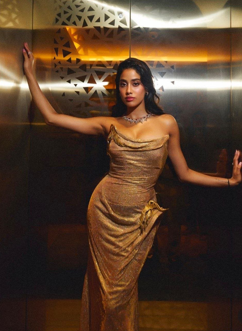 Janhvi Kapoor Vs Hebah Patel 2 hello telugu heroine gallery janhvi kapoor 20240929 3