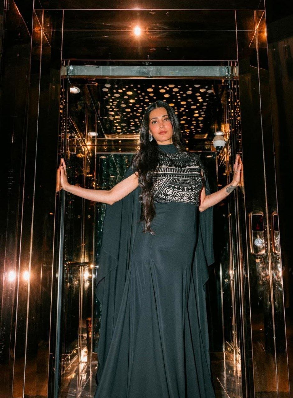 hello telugu heroine gallery shruti haasan 20240930 3