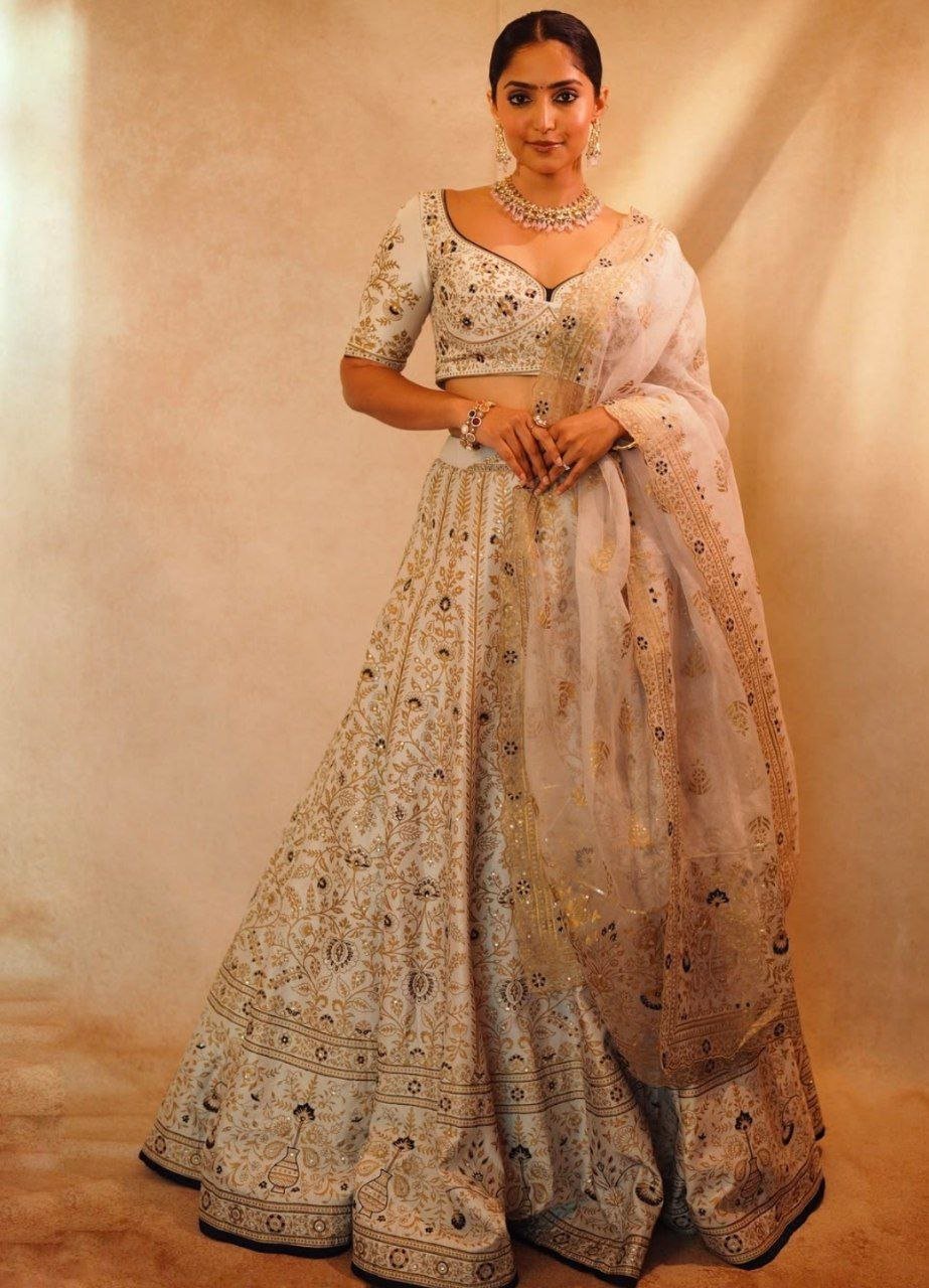 hello telugu heroine gallery reba monica john 20241007 3