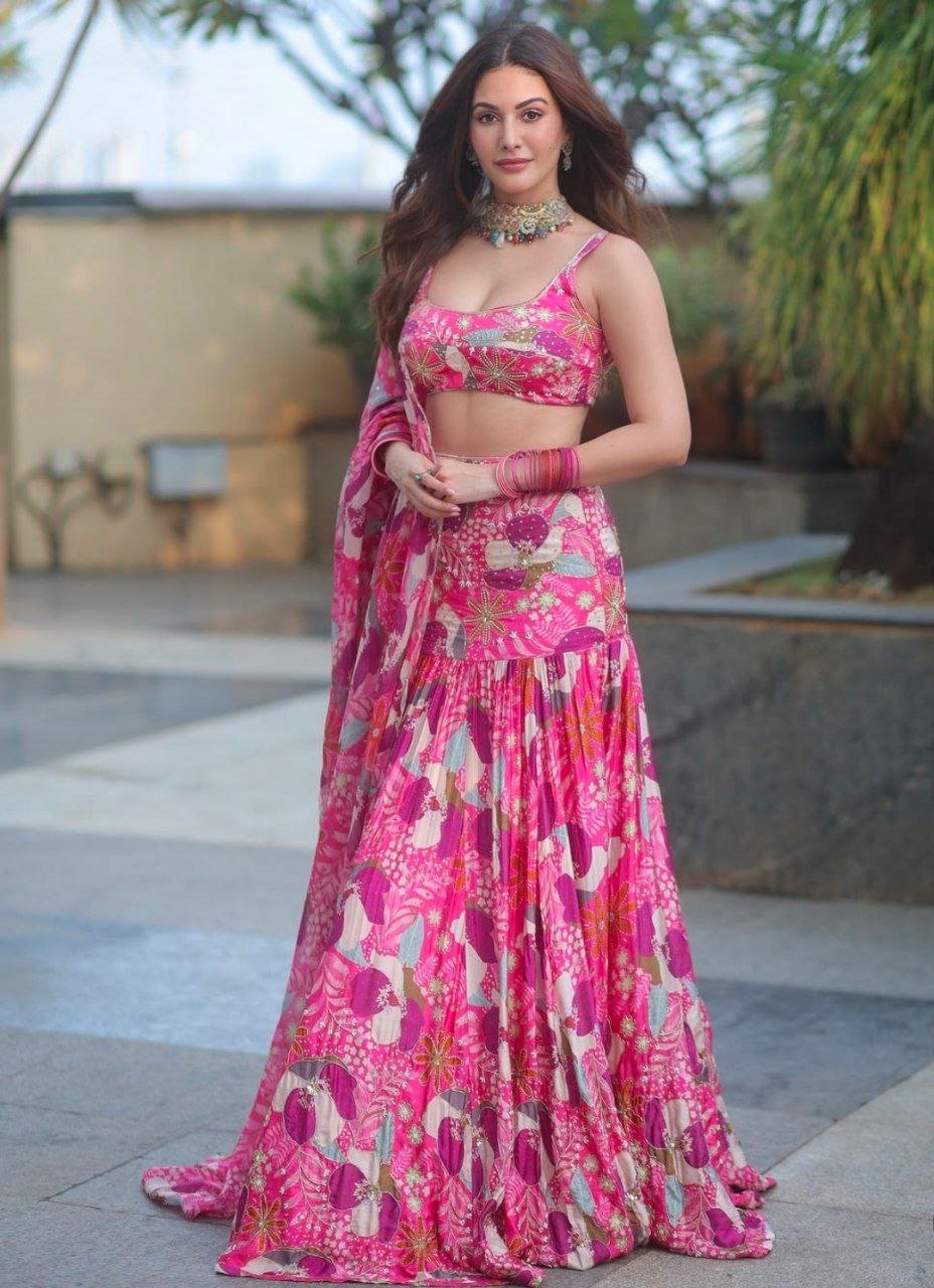 Amyra Dastur Vs Indhuja Ravichandran 2 hello telugu heroine gallery amyra dastur 20241012 3