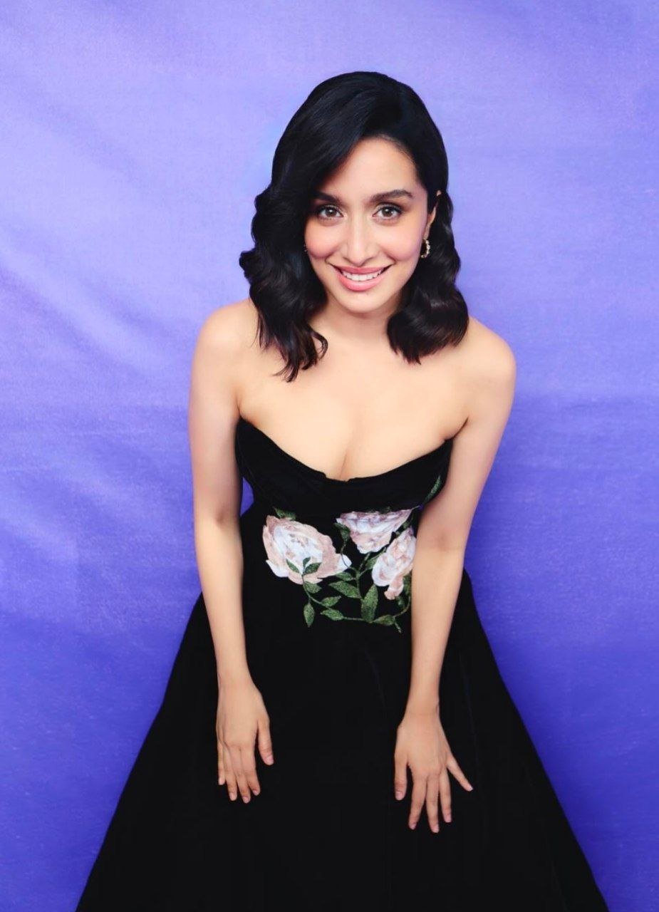 hello telugu heroine gallery shraddha kapoor 20241021 3